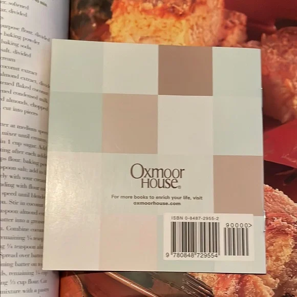 Southern Living Red and Green Kitchen Cookbook - Picture 9 of 9